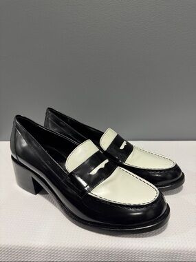 G.H. Bass Two Tone Heeled Loafers Women’s EU Size 40 US 9